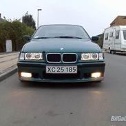 BMW e36 320i