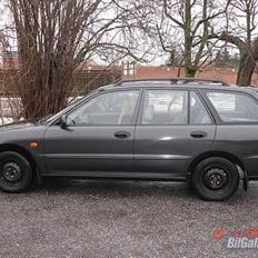 Mitsubishi Lancer 1,6 st. car *VÆK*