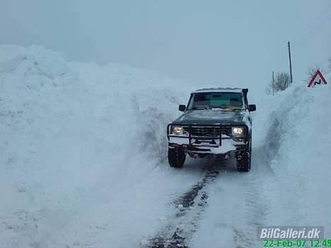 Nissan Patrol 3,3 TD (SOLGT) - Den var længe om detmen endelig kom vinteren til DK og det er da det sjoveste vejr der længe har været billede 6