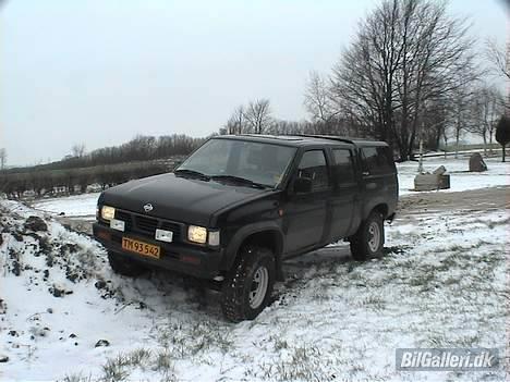 Nissan King Cab 2,4 B 4X4 (SKROT - Drøn beskidt billede 2