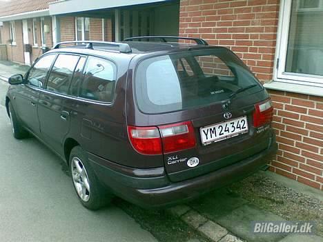 Toyota Carina E St. Car - Billed af bagenden... når enden er god.... mangler dog en spoiler øverst.... billede 2