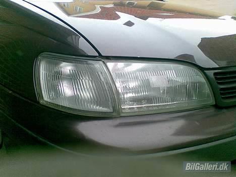 Toyota Carina E St. Car - Ser sku godt ud at der ik er en stor orange plamage inden i :-D billede 3