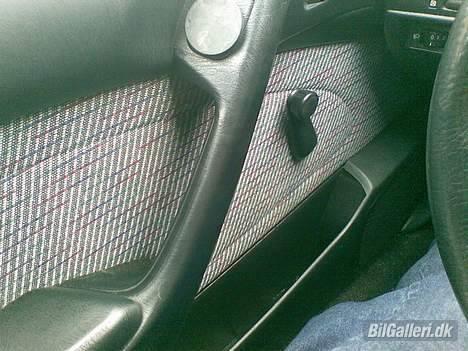 Toyota Carina E St. Car - Min T. Hansen Mobil holder.. ser pisse fedt ud når mobilen sidder der.. men billederne er jo taget med den.. så har ik lige et billed af det :-D billede 8