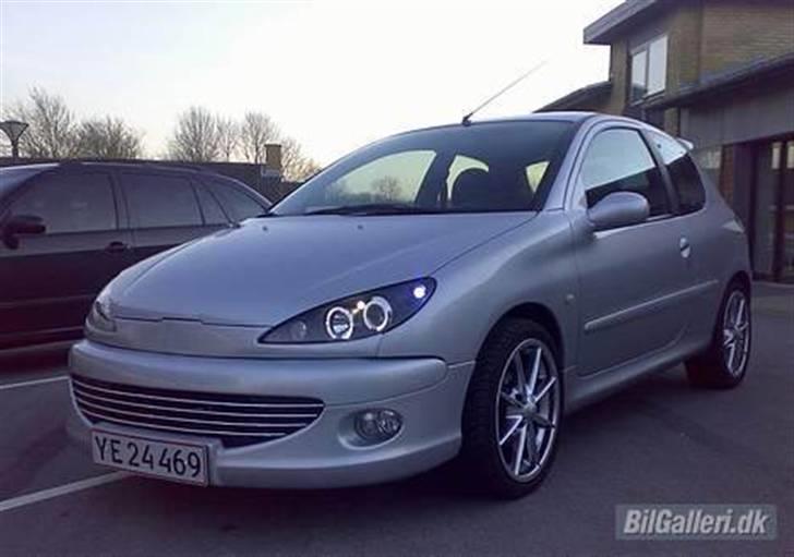 Peugeot 206 - Lånt billeder !! billede 1