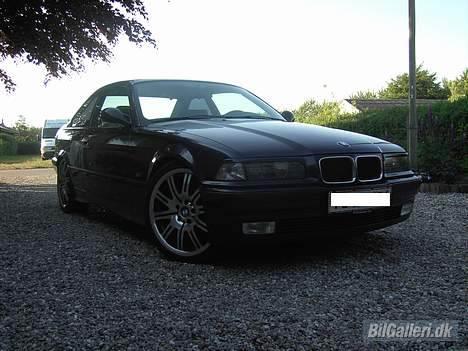 BMW 318iS - E36 Coupè SOLGT billede 1