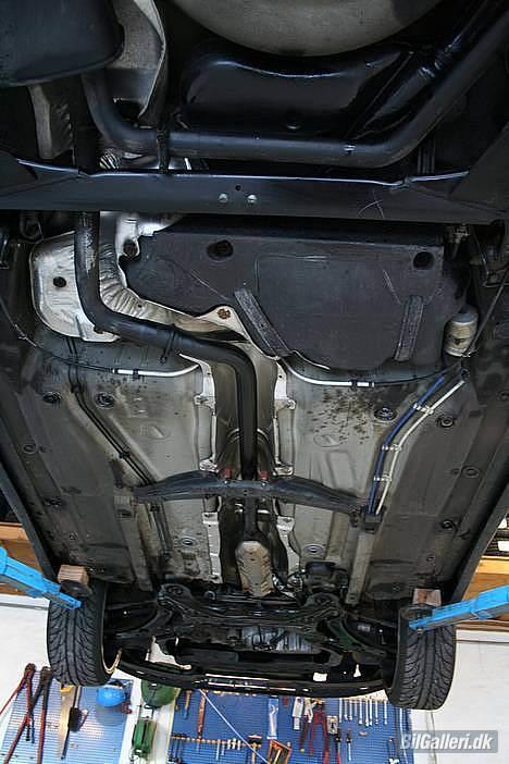 Audi A3 1,8T Ambition - Så kan undervognen vist ikke blive renere :o) billede 13