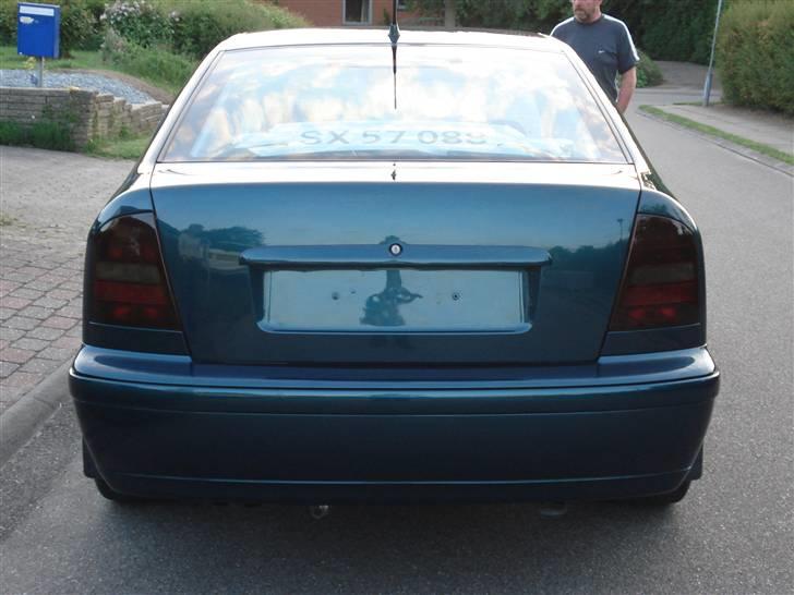 Skoda Octavia  - Malede baglygter og emblem fri bagklap billede 4