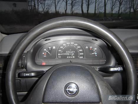Opel Astra 1,4i van solgt billede 7