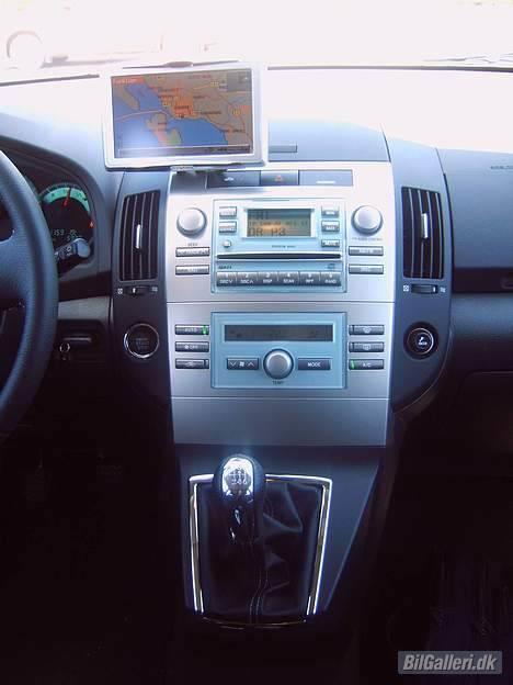 Toyota Sportsvan (SOLGT) billede 6