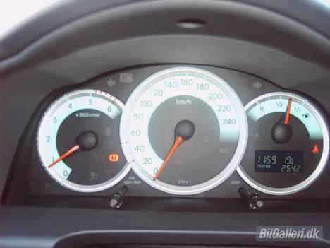 Toyota Sportsvan (SOLGT) billede 8