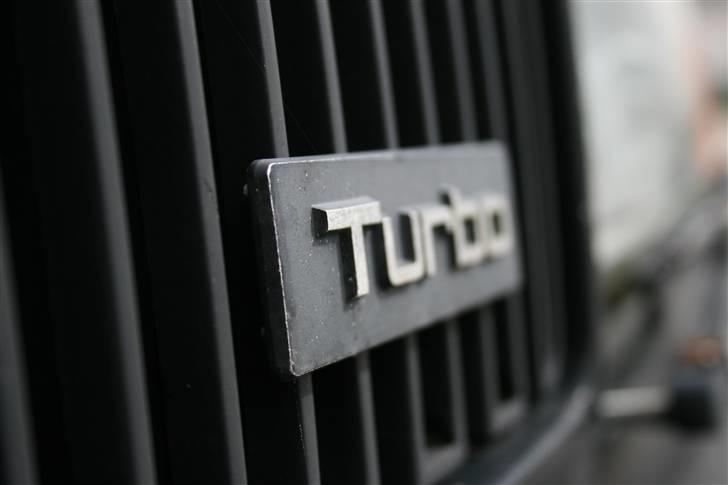 Volvo 245 Turbo (SOLGT) - Turbo-logo billede 3