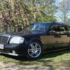 Mercedes Benz W124 36 AMG SOLGT