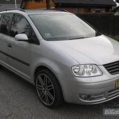 VW Touran (((! SOLGT !)))