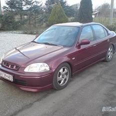 Honda Civic 1,6 vti solgt