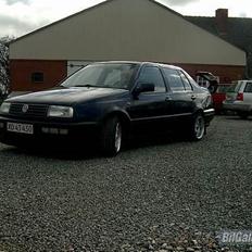 VW vento 2,0 GL solgt