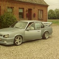 Opel Ascona C Gsi *solgt*