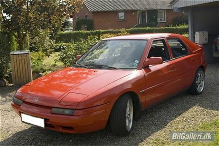 Mazda 323F GT *Solgt* billede 1
