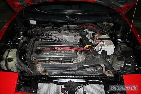 Mazda 323F GT *Solgt* billede 2