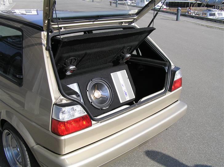 VW Golf II GTD SOLGT (RIP) - Der er så det mig og min kammerat i Honda´en har brugt næsten en weekend at lave, er ekstrem godt tilfreds billede 8