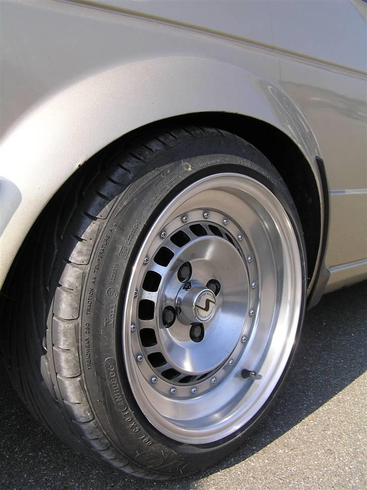 VW Golf II GTD SOLGT (RIP) - Jaa Schmitz TH line fælge passer nu rigtig godt på hende billede 13