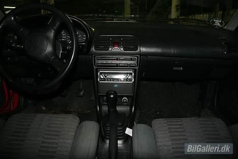 Mazda 323F GT *Solgt* billede 5