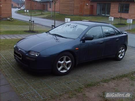 Mazda 323F GLX billede 1