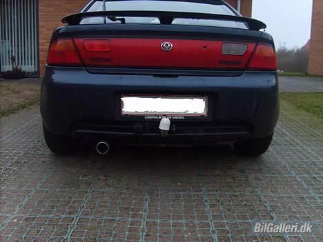 Mazda 323F GLX billede 2