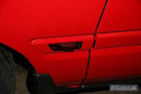 Mazda 323F GT *Solgt* billede 8