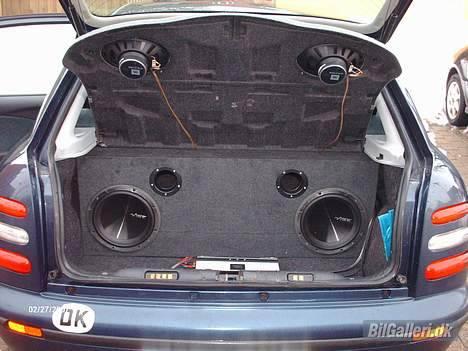 Fiat Brava sx *Solgt* - Kommer måske et lille lysrør under hylden. som aktiveres nor smækken bliver åbnet ;) billede 13