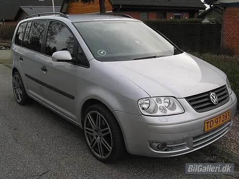 VW Touran (((! SOLGT !))) billede 2
