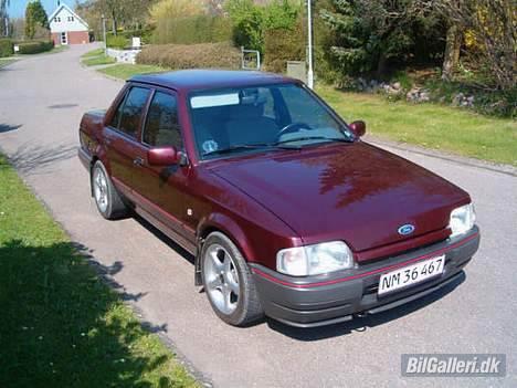 Ford Orion billede 2