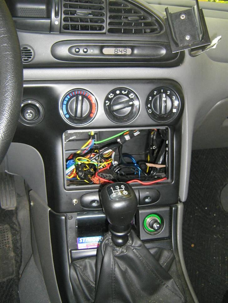 Ford mondeo Expressive *solgt* - så står der luna bag på forden.. find luna mærket og sig hej.. billede 6