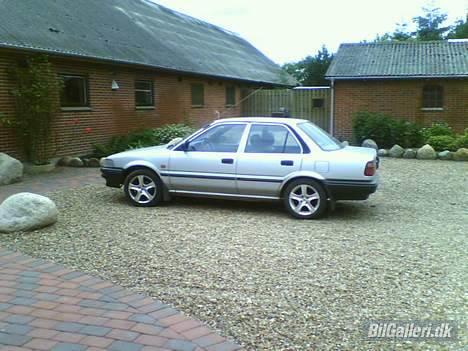 Toyota Corolla 1.3 XL billede 2