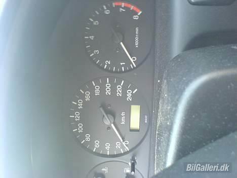 Mazda 323F GLX billede 11