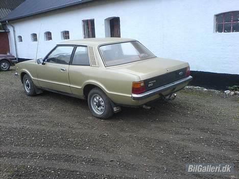 Ford Taunus - Og så lige et billede bagfra.. billede 2