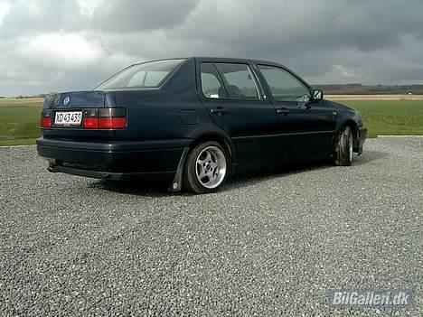 VW vento 2,0 GL solgt billede 4