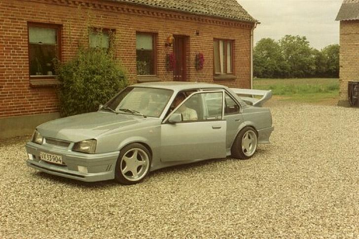 Opel Ascona C Gsi *solgt* billede 2