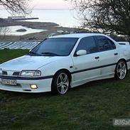 Nissan primera sri solgt