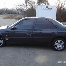 Peugeot 405 style