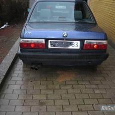 BMW E 30( SOLGT)