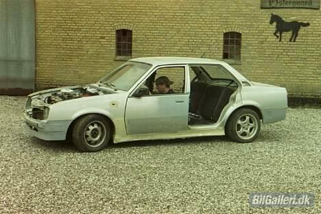 Opel Ascona C Gsi *solgt* billede 8