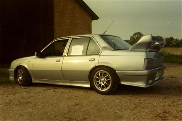 Opel Ascona C Gsi *solgt* - klar til maler billede 9