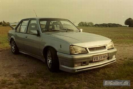 Opel Ascona C Gsi *solgt* billede 12