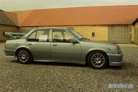 Opel Ascona C Gsi *solgt* billede 15