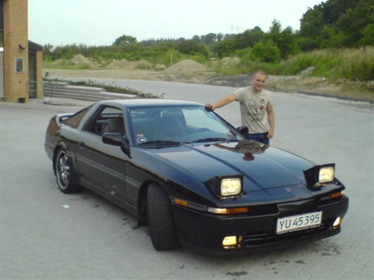 Toyota supra mk3 turbo SOLGT - her blev jeg squ lige foreviget med Kitts storebror;) billede 2