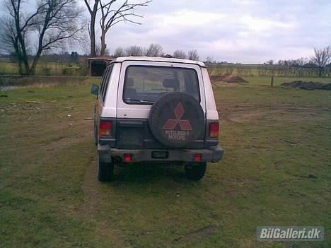 Mitsubishi pajero billede 2