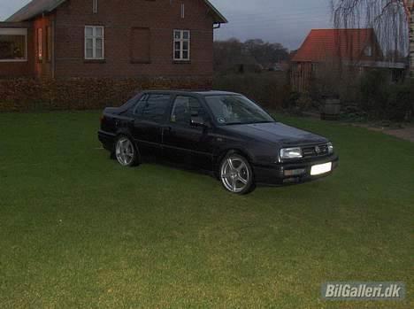 VW Vento 1,8 GL (SOLGT) billede 1