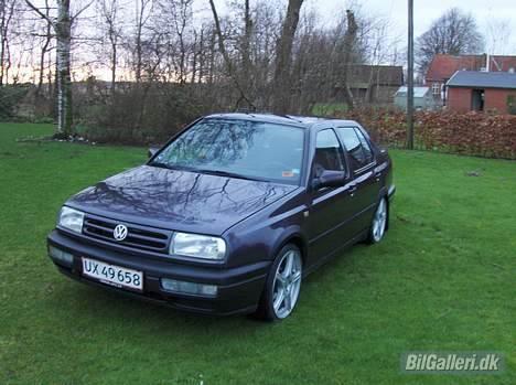 VW Vento 1,8 GL (SOLGT) billede 3