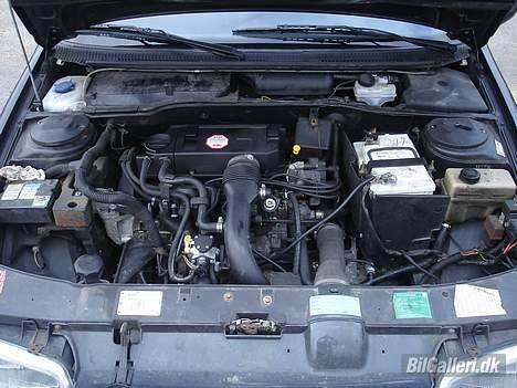 Peugeot 405 style - Motorrummet billede 16