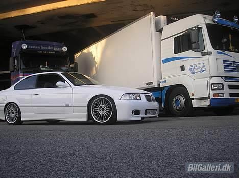 BMW 320i Coupé E36 billede 8